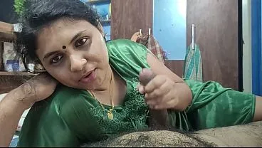 Istri Mallu Horny Disentak Keras Suami dalam Aksi Intens